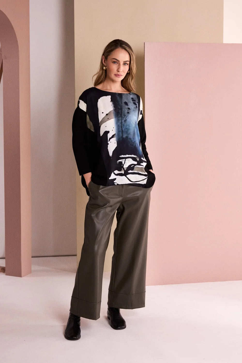 NAYA
BLACK & TURUIZ PRINT TOP - NAW26321