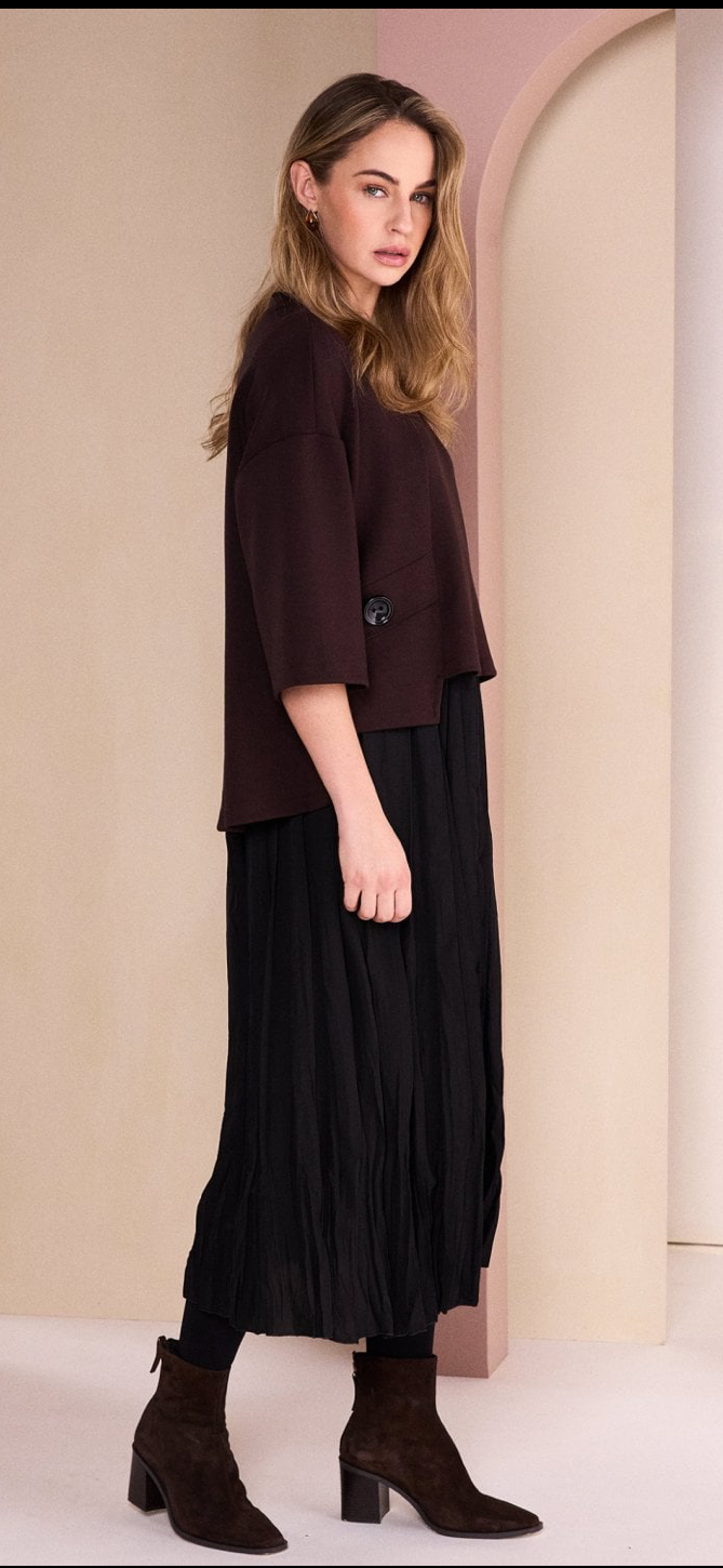 NAYA
Two Piece Crushed Dress With Overtop Black/choko- NAW26315