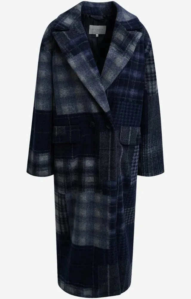 Milano Navy Print Coat With Collar and Lapel. Flap Pockets . 63-4870-4218