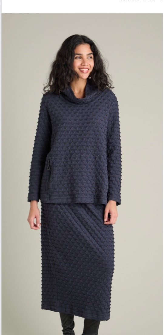 SAHARA Wafle Textured Jersey Cowl - Damson