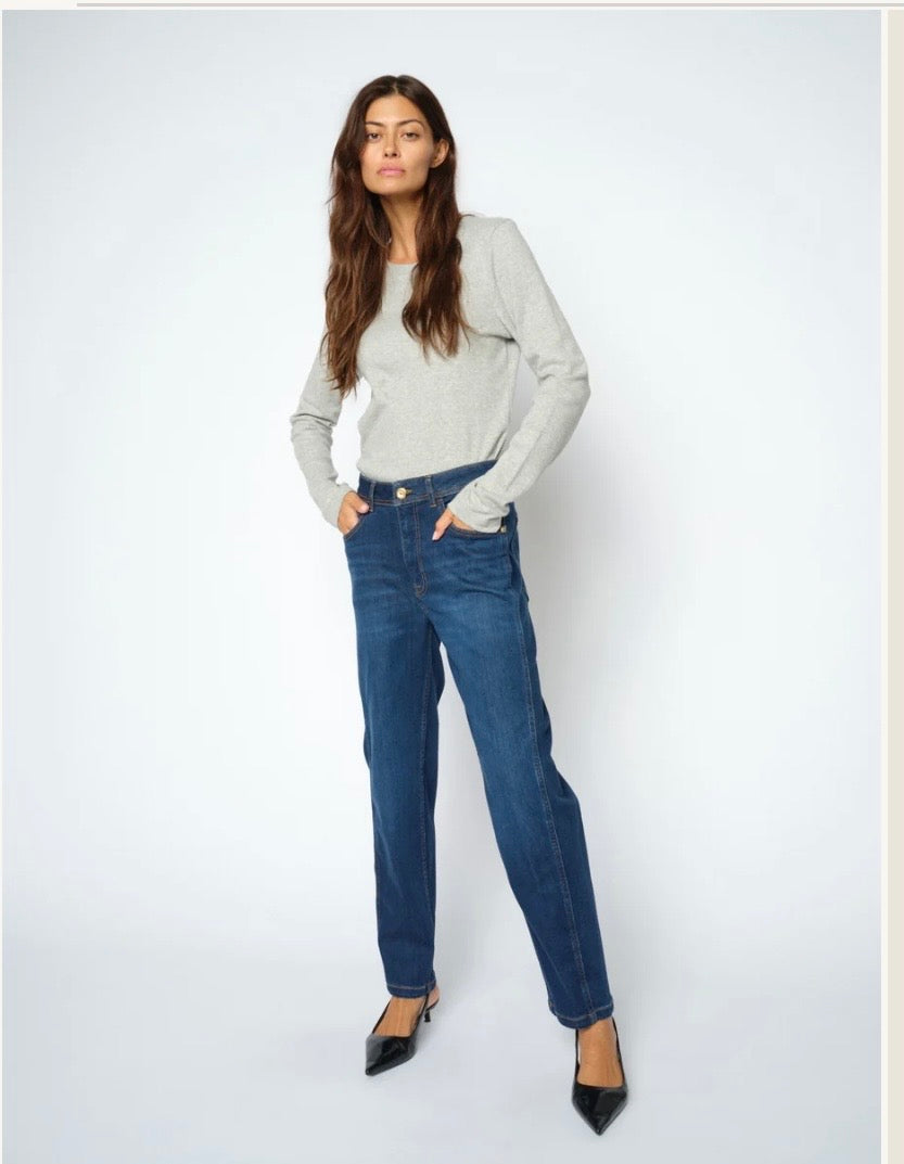 Mos Mosh Aymen Deluxe Jeans
Boyfriend fit-mid waist