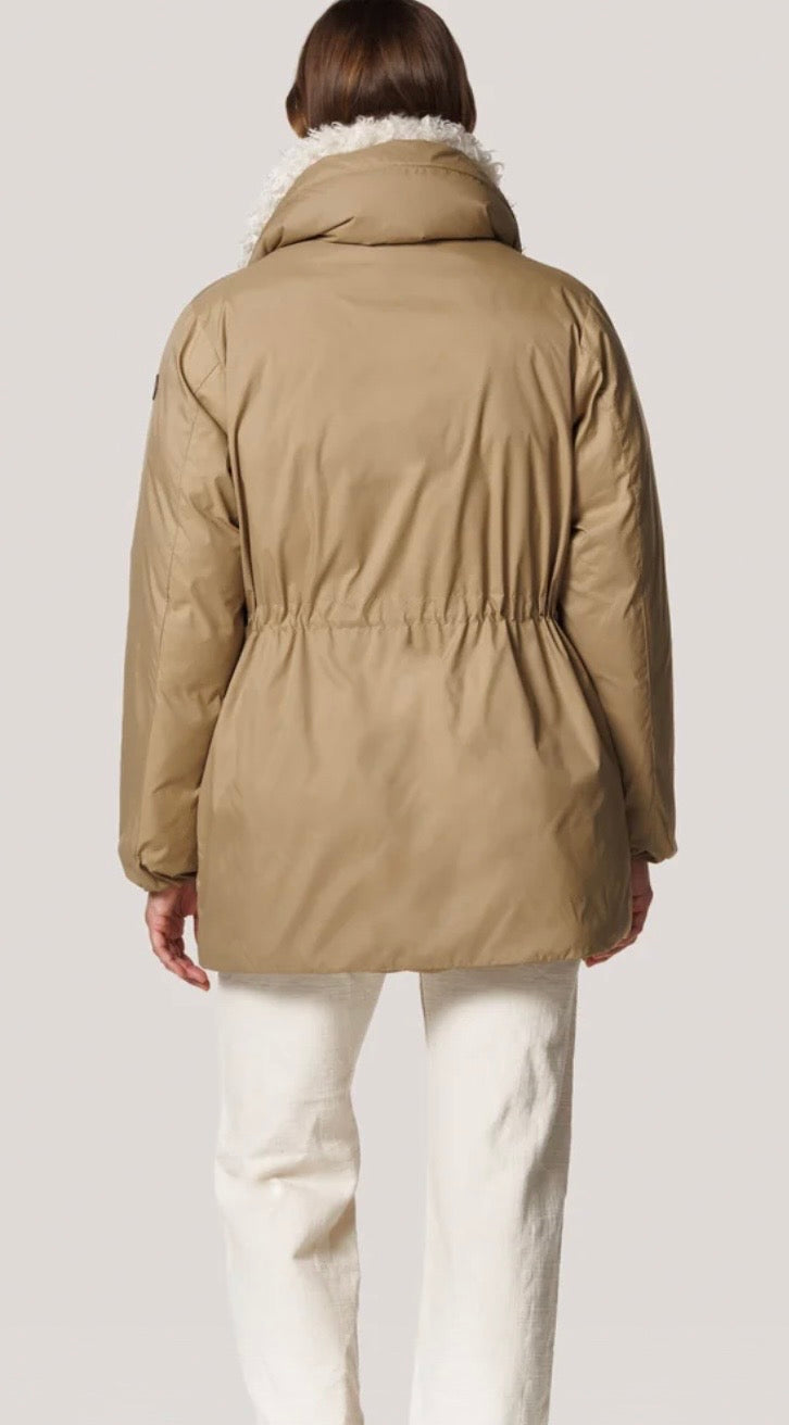 Creenstone Tea short coat - golden camel