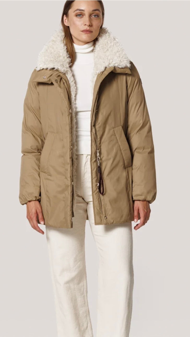 Creenstone Tea short coat - golden camel