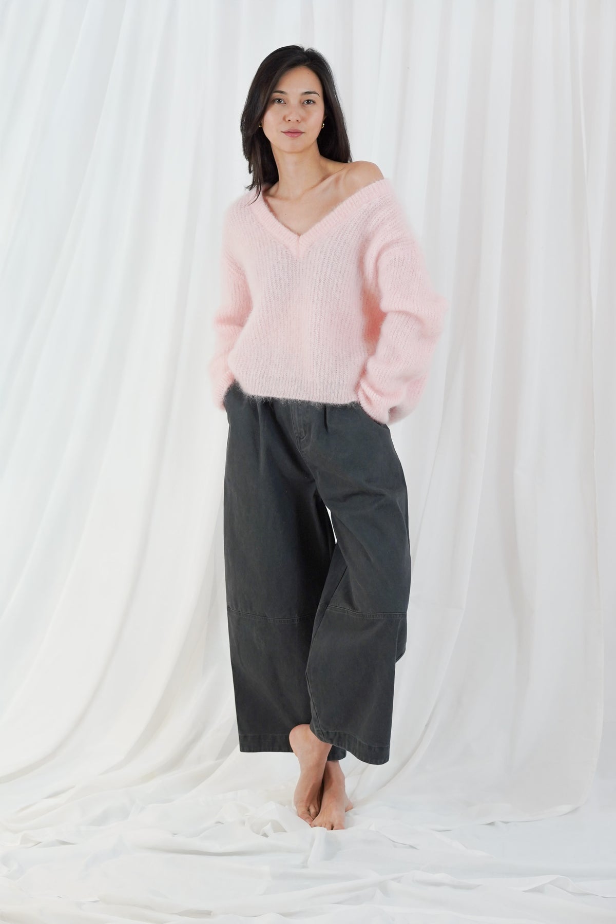 TWNS ANAKONI Solid Long Sleeved V-neck Sweater- Baby Pink