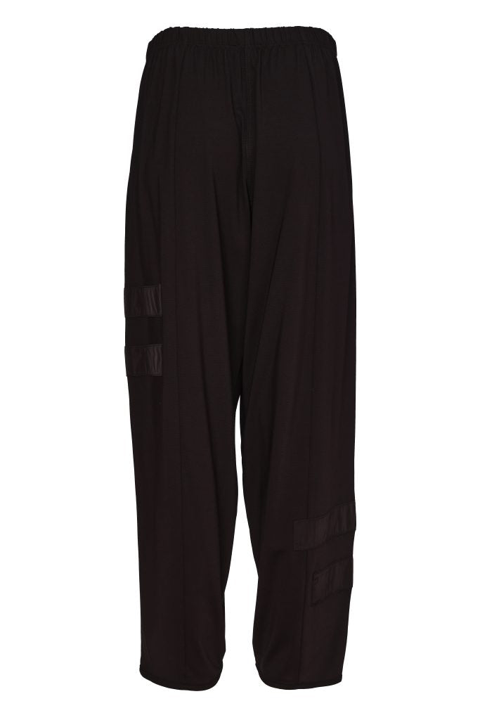 NAYA Pull Up Trouser With Layed On Bands NAW26246 -black