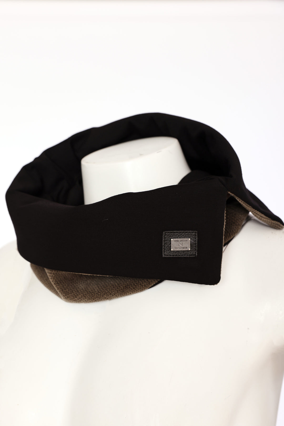 NAYA Two Tone  neck Scarf NAW26259 - choko/black