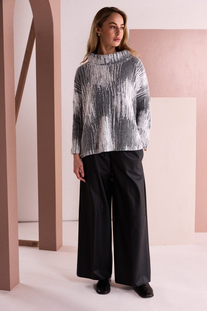Naya Print Square Shape High Neck Top - off white/black