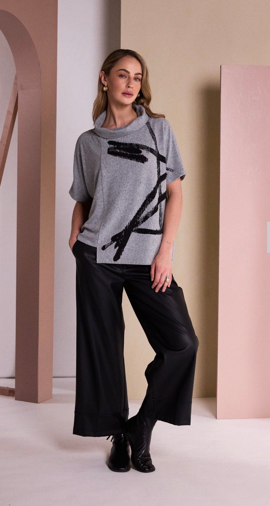 NAYA Brush Stroke Print Square Shape High Neck Top - silver/black
