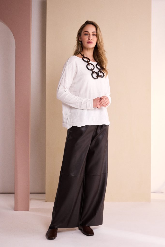 NAYA Pull Up Leatherette Trouser With Leg Seam NAW26295 - choko