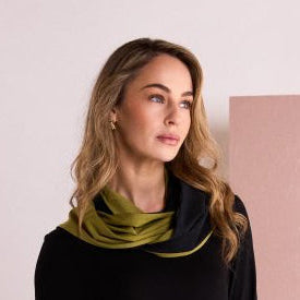 Naya Two Tone Neckpiece - avacado/black